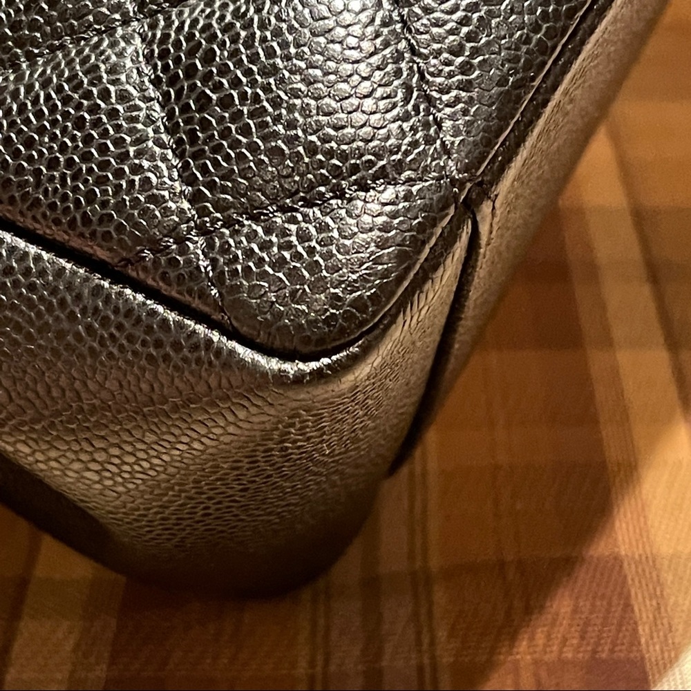 Chanel Black Caviar Grand Shopping Tote - Picture 6 of 16